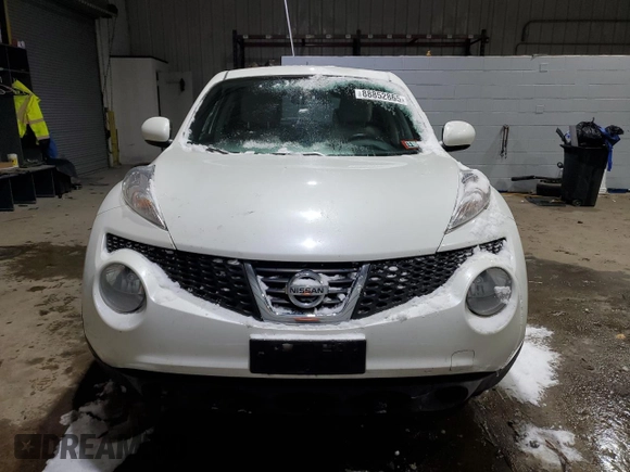 2014 Nissan Juke S with VIN JN8AF5MV7ET358230, listed as a Copart auction lot 88852865 with 84,760 mi miles and Salvage Title. Bid and sale history available at carsss.com. Image 5.