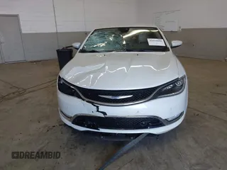 2015 Chrysler 200 C z VIN 1C3CCCEG9FN573670, wystawiony jako IAAI lot #41918086 z przebiegiem 260 656 mil mil oraz . Historia ofert i sprzedaży dostępna na DreamBid. Obrazek 13.