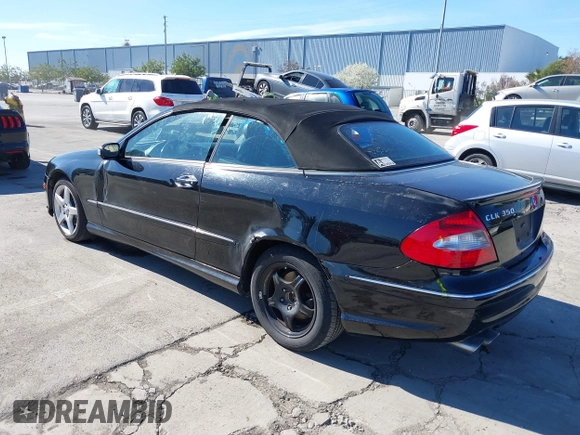 2009 Mercedes-Benz CLK-Class 3.5L with VIN WDBTK56GX9T107902, listed as a IAAI auction lot 41867771 with 134,939 mi miles. Bid and sale history available at carsss.com. Image 3.