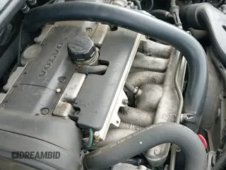 2004 Volvo S60 с VIN YV1RS59V542367297, выставлен на аукционе IAAI как лот 42294212 с пробегом 85 865 миль миль и . История ставок и продаж доступна на DreamBid. Изображение 19.