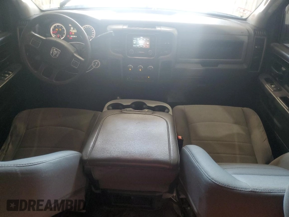 2015 Ram 2500 Tradesman with VIN 3C6UR5CJ7FG528770, listed as a Copart auction lot 68808314 with 231,959 mi miles and Clean Title. Bid and sale history available at carsss.com. Image 8.