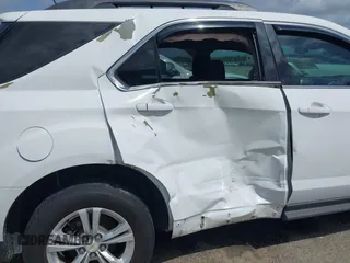 2015 Chevrolet Equinox LT with VIN 2GNALBEK8F6351845, listed as a IAAI auction lot 41904047 with 173,620 mi miles. Bid and sale history available at carsss.com. Image 6.