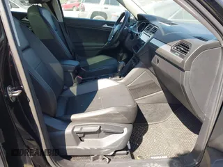 2018 Volkswagen Tiguan SEL with VIN 3VV3B7AX9JM095251, listed as a IAAI auction lot 41871121 with 59,000 mi miles and . Bid and sale history available at DreamBid. Image 5.