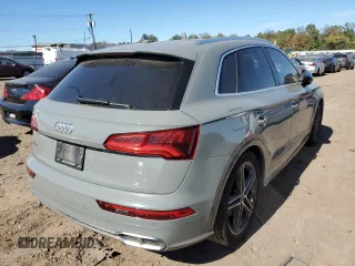 2019 Audi SQ5 Prestige with VIN WA1C4AFY5K2002770, listed as a Copart auction lot 74011544 with 122,578 mi miles and Clean Title. Bid and sale history available at DreamBid. Image 3.