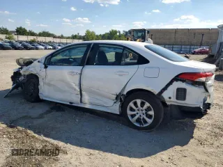 2022 Toyota Corolla LE with VIN 5YFEPMAE4NP363997, listed as a Copart auction lot 82856974 with 33,287 mi miles and Clean Title. Bid and sale history available at carsss.com. Image 2.