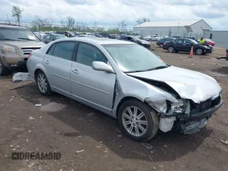 2006 Toyota Avalon XL with VIN 4T1BK36B96U112922, listed as a IAAI auction lot 42081268 with 162,460 mi miles. Bid and sale history available at carsss.com. Image 1.