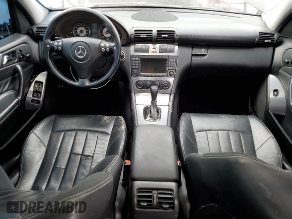 2005 Mercedes-Benz C 55 AMG z VIN WDBRF76J35F584816, wystawiony jako Copart lot #45890395 z przebiegiem 154 772 mil mil oraz Szkoda całkowita • Salvage title. Historia ofert i sprzedaży dostępna na DreamBid. Obrazek 8.