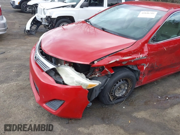 2012 Toyota Camry L with VIN 4T1BF1FK0CU613086, listed as a IAAI auction lot 41846781 with 236,654 mi miles. Bid and sale history available at carsss.com. Image 6.