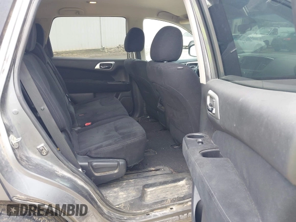 2016 Nissan Pathfinder Platinum with VIN 5N1AR2MN1GC621490, listed as a IAAI auction lot 42410841 with 120,651 mi miles and . Bid and sale history available at DreamBid. Image 8.