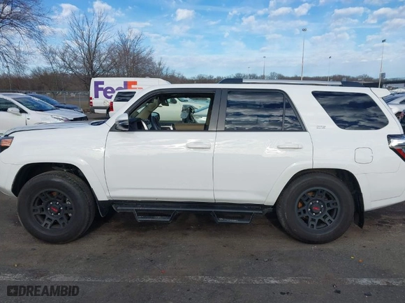 2024 Toyota 4Runner SR5 Premium with VIN JTENU5JR6R6278704, listed as a IAAI auction lot 41215563 with 12,802 mi miles. Bid and sale history available at carsss.com. Image 15.