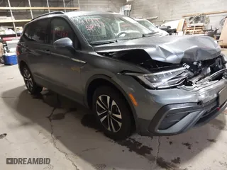 2024 Volkswagen Tiguan S with VIN 3VVFB7AX0RM183789, listed as a IAAI auction lot 41445847 with 1,500 mi miles. Bid and sale history available at carsss.com. Image 1.