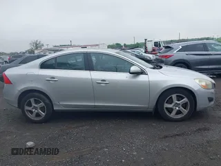 2012 Volvo S60 T5 z VIN YV1622FS4C2118502, wystawiony jako IAAI lot #42266896 z przebiegiem 181 613 mil mil oraz . Historia ofert i sprzedaży dostępna na DreamBid. Obrazek 13.