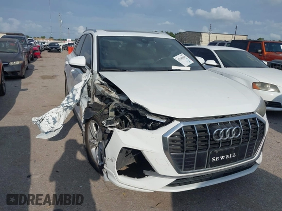 2022 Audi Q3 S line Premium z VIN WA1DECF34N1086088, wystawiony jako IAAI lot #42102694 z przebiegiem 81 530 mil mil oraz . Historia ofert i sprzedaży dostępna na DreamBid. Obrazek 1.