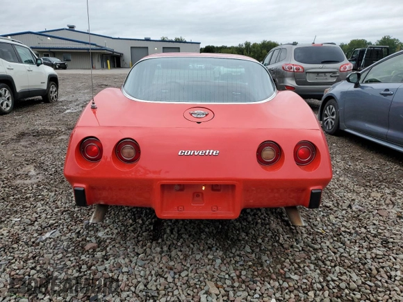 1978 Chevrolet Corvette z VIN 1Z87L8S437007, wystawiony jako Copart lot #72957804 z przebiegiem 84 491 mil mil oraz Czysty tytuł • Clean title. Historia ofert i sprzedaży dostępna na DreamBid. Obrazek 6.