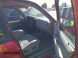 1999 Ford Explorer XLT with VIN 1FMZU35PXXZA67080, listed as a IAAI auction lot 42228465 with 212,488 mi miles and . Bid and sale history available at DreamBid. Image 5.