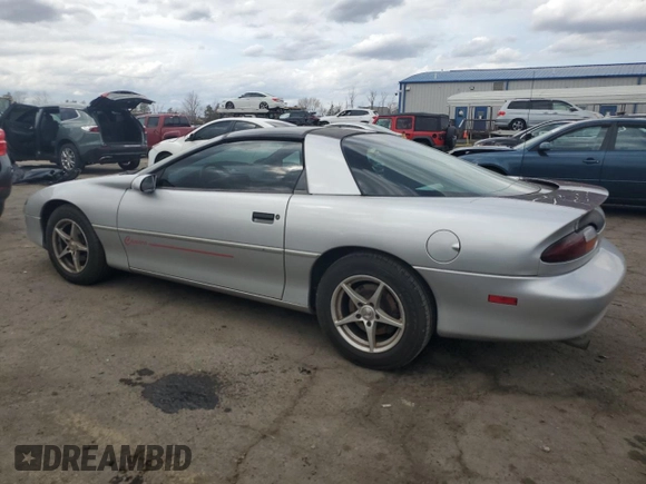 1997 Chevrolet Camaro z VIN 2G1FP22K8V2156852, wystawiony jako Copart lot #51080085 z przebiegiem 163 068 mil mil oraz Szkoda całkowita • Salvage title. Historia ofert i sprzedaży dostępna na DreamBid. Obrazek 2.