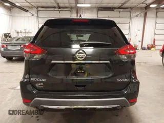 2017 Nissan Rogue S z VIN KNMAT2MV5HP575713, wystawiony jako IAAI lot #42241396 z przebiegiem 176 102 mil mil oraz . Historia ofert i sprzedaży dostępna na DreamBid. Obrazek 16.