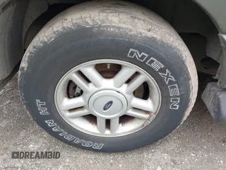 2005 Ford Expedition Special Service с VIN 1FMPU16575LB01825, выставлен на аукционе IAAI как лот 42335134 с пробегом 130 788 миль миль и . История ставок и продаж доступна на DreamBid. Изображение 12.