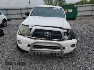 2011 Toyota Tacoma PreRunner with VIN 3TMJU4GN5BM113539, listed as a Copart auction lot 52208635 with 304,559 mi miles and Salvage Title. Bid and sale history available at DreamBid. Image 5.
