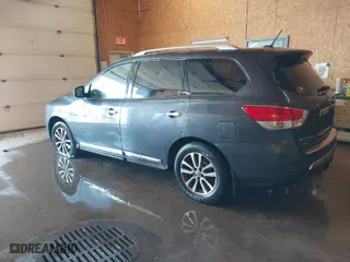 2014 Nissan Pathfinder SV with VIN 5N1AR2MMXEC709037, listed as a IAAI auction lot 41327043 with 269,383 mi miles. Bid and sale history available at carsss.com. Image 3.
