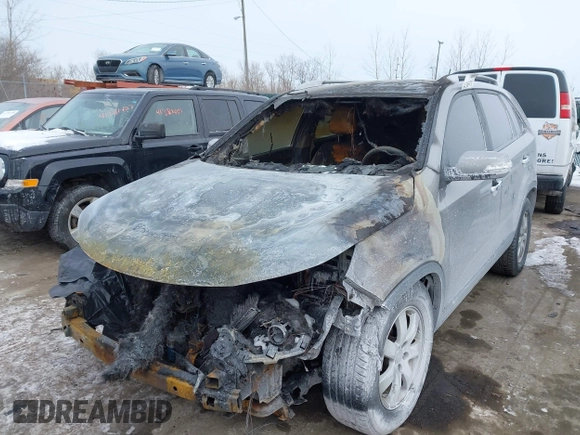 2011 Kia Sorento LX with VIN 5XYKT4A11BG043208, listed as a IAAI auction lot 41385671 with 1 mi miles. Bid and sale history available at carsss.com. Image 6.
