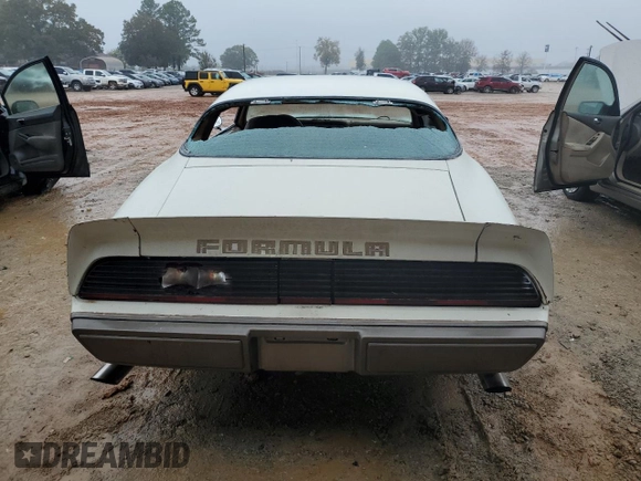 1979 Pontiac Firebird with VIN 2U87K9N120105, listed as a Copart auction lot 84729164 with 87,739 mi miles and Clean title. Bid and sale history available at DreamBid. Image 6.