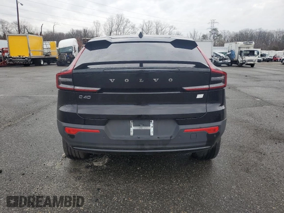 2023 Volvo C40 Ultimate z VIN YV4ED3GM0P2062398, wystawiony jako Copart lot #49081605 z przebiegiem 23 916 mil mil oraz Czysty tytuł • Clean title. Historia ofert i sprzedaży dostępna na DreamBid. Obrazek 6.