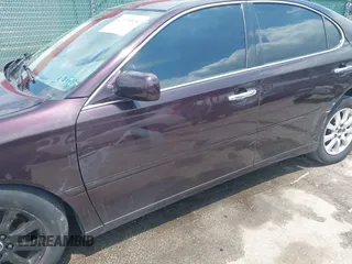 2002 Lexus ES 300 с VIN JTHBF30G425026580, выставлен на аукционе IAAI как лот 42370924 с пробегом 215 836 миль миль и . История ставок и продаж доступна на DreamBid. Изображение 17.