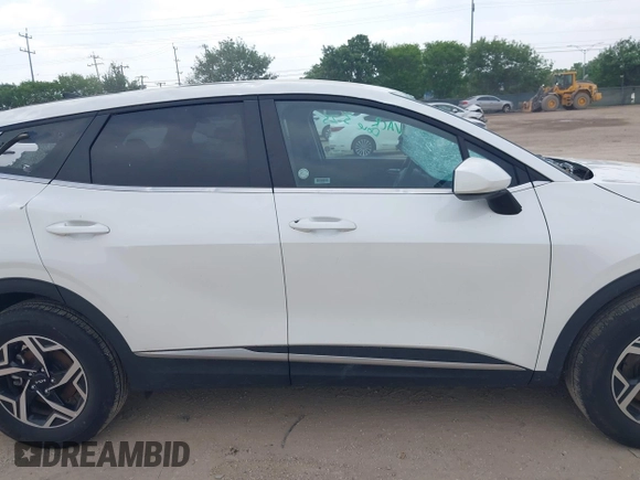2024 Kia Sportage LX with VIN KNDPUCDF7R7311125, listed as a IAAI auction lot 41941739 with 22,242 mi miles and . Bid and sale history available at DreamBid. Image 13.