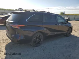 2021 Toyota Sienna XSE z VIN 5TDDRKEC0MS020631, wystawiony jako Copart lot #48259245 z przebiegiem 80 307 mil mil oraz Szkoda całkowita • Salvage title. Historia ofert i sprzedaży dostępna na DreamBid. Obrazek 3.