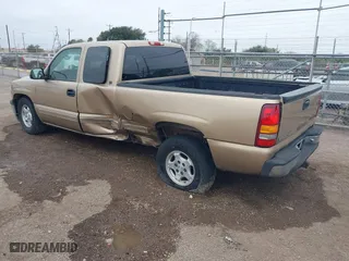 2000 Chevrolet Silverado 1500 LS with VIN 2GCEC19TXY1201498, listed as a IAAI auction lot 41576171 with 244,959 mi miles. Bid and sale history available at carsss.com. Image 3.