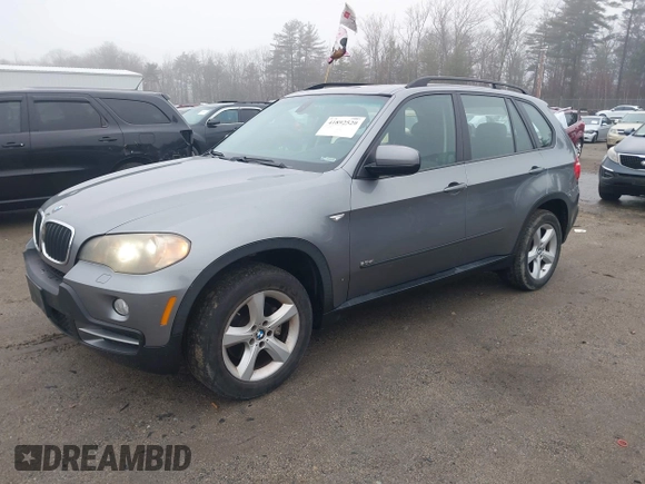 2008 BMW X5 3.0si with VIN 5UXFE43588L034447, listed as a IAAI auction lot 41892520 with 133,615 mi miles. Bid and sale history available at carsss.com. Image 2.