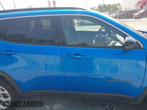 2024 Jeep Compass Latitude with VIN 3C4NJDBN8RT119496, listed as a IAAI auction lot 42608637 with 32,417 mi miles and . Bid and sale history available at DreamBid. Image 13.