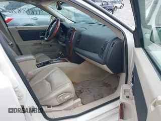 2005 Cadillac SRX with VIN 1GYEE637X50224669, listed as a IAAI auction lot 41898870 with 237,457 mi miles. Bid and sale history available at carsss.com. Image 5.