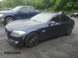 2011 BMW 5 Series 550i z VIN WBAFR9C57BC271325, wystawiony jako Copart lot #60269885 z przebiegiem 134 518 mil mil oraz Szkoda całkowita • Salvage title. Historia ofert i sprzedaży dostępna na DreamBid. Obrazek 1.