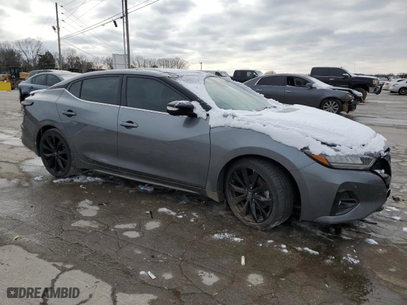 2023 Nissan Maxima SR with VIN 1N4AA6EV4PC513887, listed as a Copart auction lot 45767395 with 17,741 mi miles and Salvage Title. Bid and sale history available at carsss.com. Image 4.