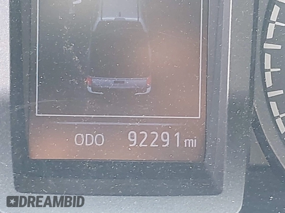 2017 Toyota Tacoma SR5 z VIN 5TFCZ5AN9HX070030, wystawiony jako IAAI lot #42212141 z przebiegiem 92 291 mil mil oraz . Historia ofert i sprzedaży dostępna na DreamBid. Obrazek 15.