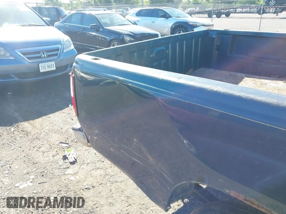 1997 Toyota T100 SR5 with VIN JT4UN24D8V0043214, listed as a IAAI auction lot 42194142 with 292,713 mi miles and . Bid and sale history available at DreamBid. Image 6.