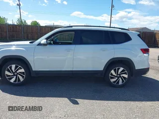 2024 Volkswagen Atlas SE with VIN 1V2HR2CA8RC580455, listed as a IAAI auction lot 42282323 with 13,549 mi miles and . Bid and sale history available at DreamBid. Image 14.