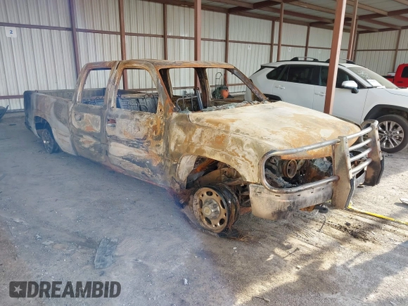 2001 Chevrolet Silverado 1500HD LS with VIN 1GCGK13U01F140108, listed as a IAAI auction lot 41727666 with Not Provided miles and . Bid and sale history available at DreamBid. Image 1.