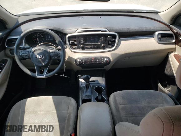 2016 Kia Sorento LX with VIN 5XYPG4A58GG178030, listed as a Copart auction lot 55608725 with 212,810 mi miles and Salvage Title. Bid and sale history available at carsss.com. Image 8.