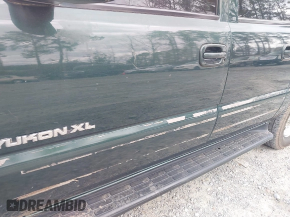2001 GMC Yukon XL SLE with VIN 3GKFK16T31G182628, listed as a IAAI auction lot 41842295 with 291,231 mi miles and . Bid and sale history available at DreamBid. Image 6.