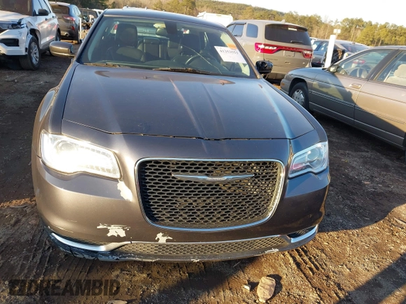 2016 Chrysler 300 Limited with VIN 2C3CCAAG5GH151450, listed as a IAAI auction lot 41253553 with 146,669 mi miles. Bid and sale history available at carsss.com. Image 17.