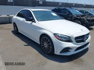 2021 Mercedes-Benz C 300 z VIN W1KWF8DB1MR607826, wystawiony jako IAAI lot #42453248 z przebiegiem 39 914 mil mil oraz . Historia ofert i sprzedaży dostępna na DreamBid. Obrazek 1.