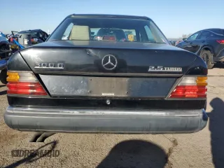 1990 Mercedes-Benz 300 with VIN WDBEB28D9LB211854, listed as a Copart auction lot 49795515 with 241,074 mi miles and Salvage Title. Bid and sale history available at DreamBid. Image 6.