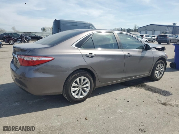 2015 Toyota Camry XLE with VIN 4T4BF1FK1FR478467, listed as a Copart auction lot 49457195 with 54,632 mi miles and Salvage Title. Bid and sale history available at carsss.com. Image 3.