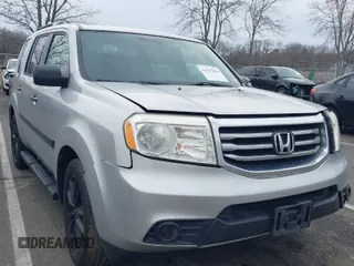 2013 Honda Pilot LX with VIN 5FNYF4H23DB086099, listed as a IAAI auction lot 41677066 with 131,756 mi miles. Bid and sale history available at carsss.com. Image 1.