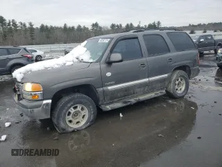 2002 GMC Yukon SLT with VIN 1GKEK13Z82J250071, listed as a Copart auction lot 83262724 with 196,852 mi miles and Clean Title. Bid and sale history available at carsss.com. Image 1.