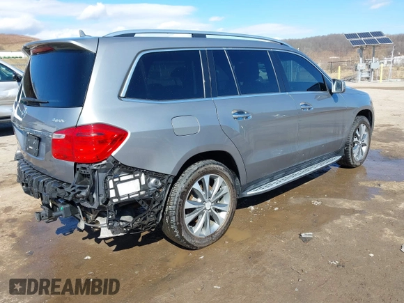 2016 Mercedes-Benz GL with VIN 4JGDF6EE3GA633180, listed as a IAAI auction lot 41623280 with 120,294 mi miles. Bid and sale history available at carsss.com. Image 4.