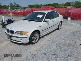 2003 BMW 3 Series 330i with VIN WBAEV53443KM30865, listed as a IAAI auction lot 42027481 with 1 mi miles. Bid and sale history available at carsss.com. Image 2.